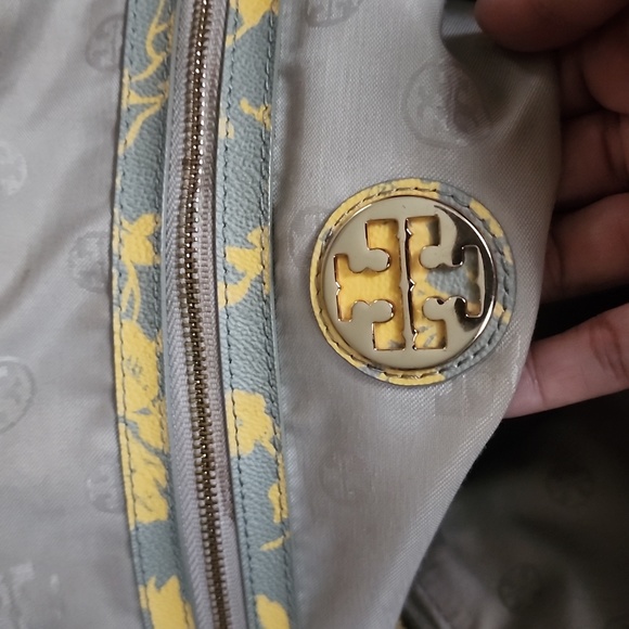 Tory Burch Robinson Dome Leather Handbag in Yellow and Gray Floral - Picture 12 of 15